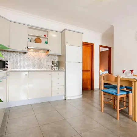 Morales Apartment *
